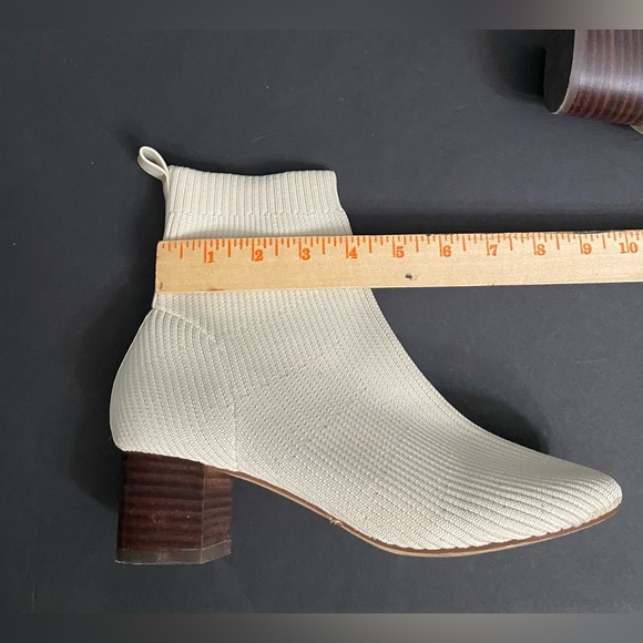 CUSHIONAIRE Women's Neely Stretch bootie +Memory Foam 7 WIDE IVORY - Picture 4 of 12